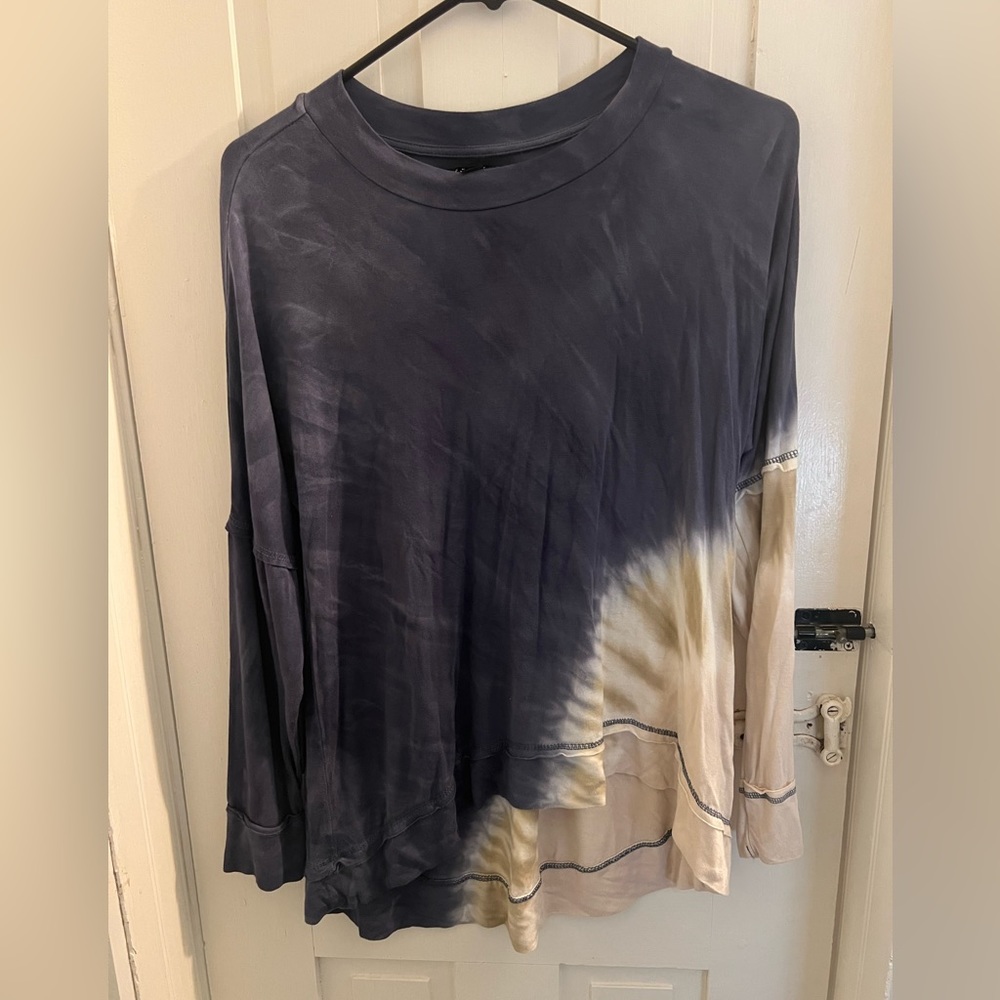 Woman’s tie dye long sleeve